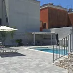Jox House